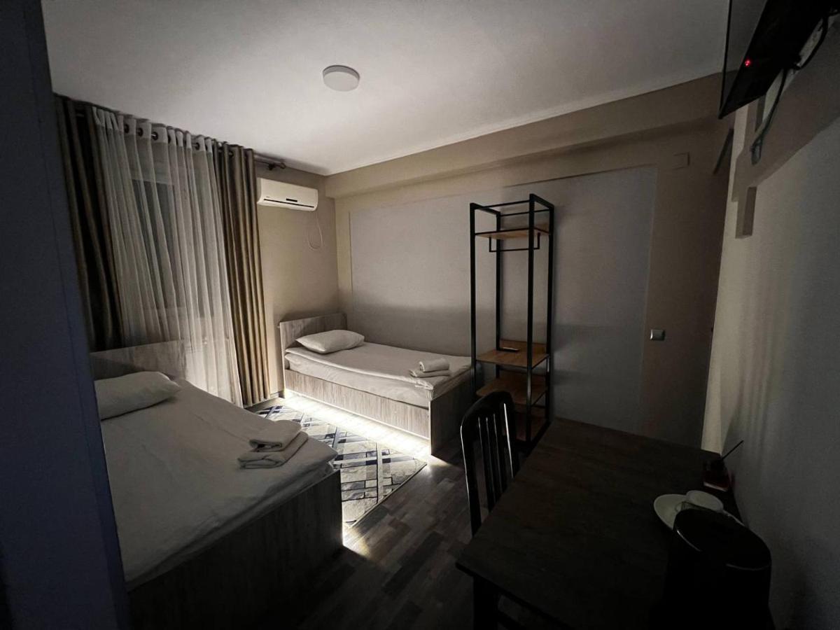 אוש Ave Hotel מראה חיצוני תמונה