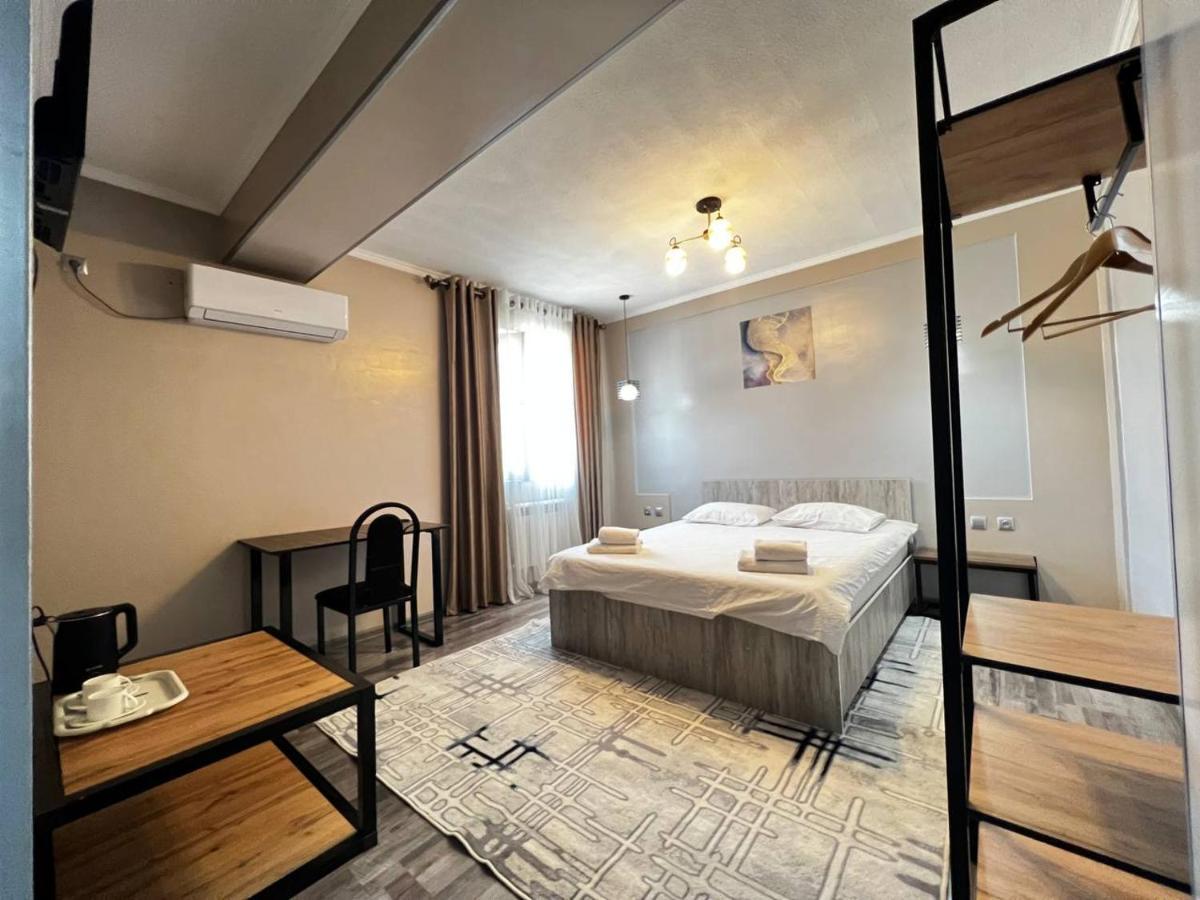 אוש Ave Hotel מראה חיצוני תמונה