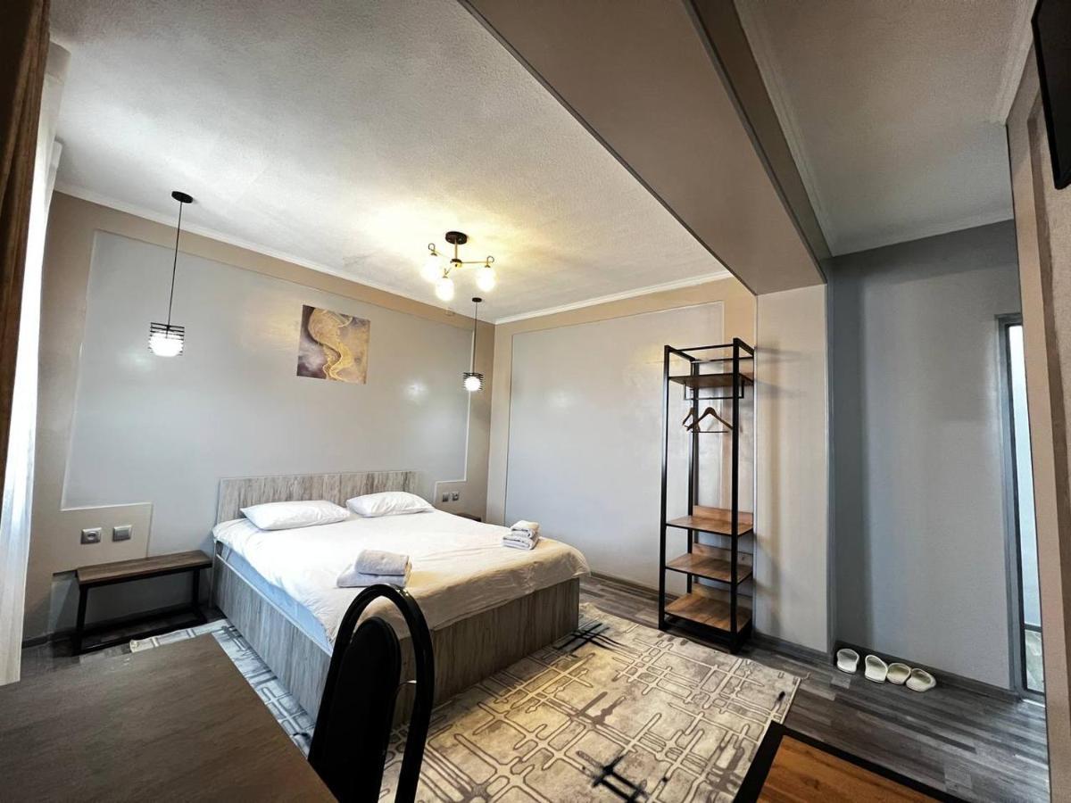 אוש Ave Hotel מראה חיצוני תמונה