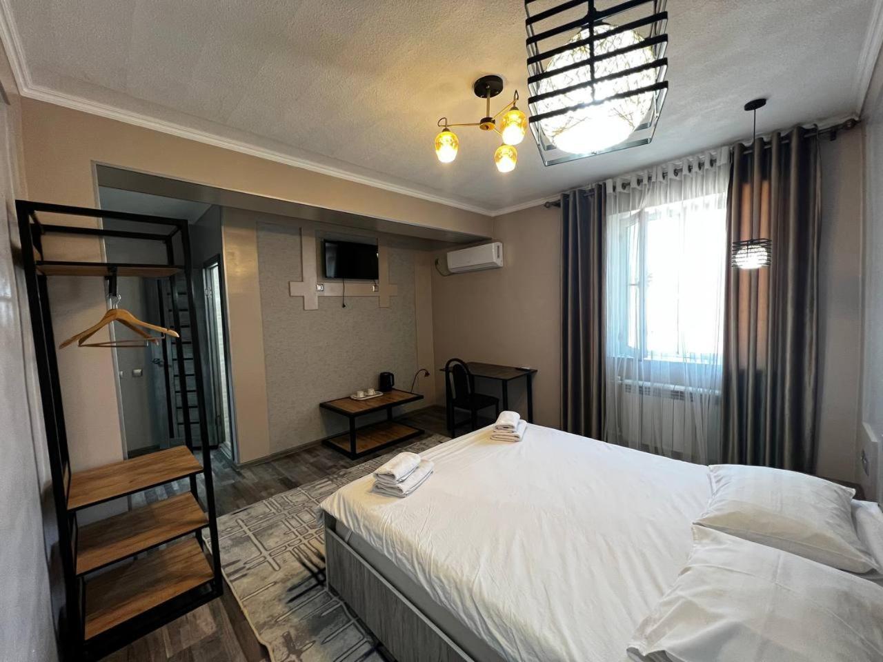 אוש Ave Hotel מראה חיצוני תמונה